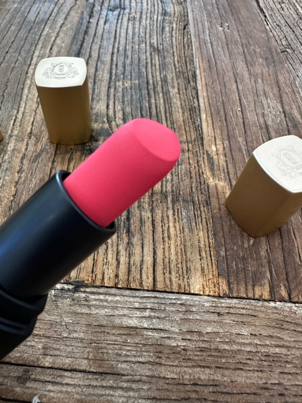 Bobbi Brown Metallic Gold Lipstick Duo with Black Banding - Picture 6 of 7